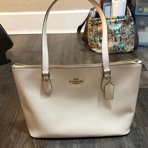 Coach Ivory Leather Tote Bag